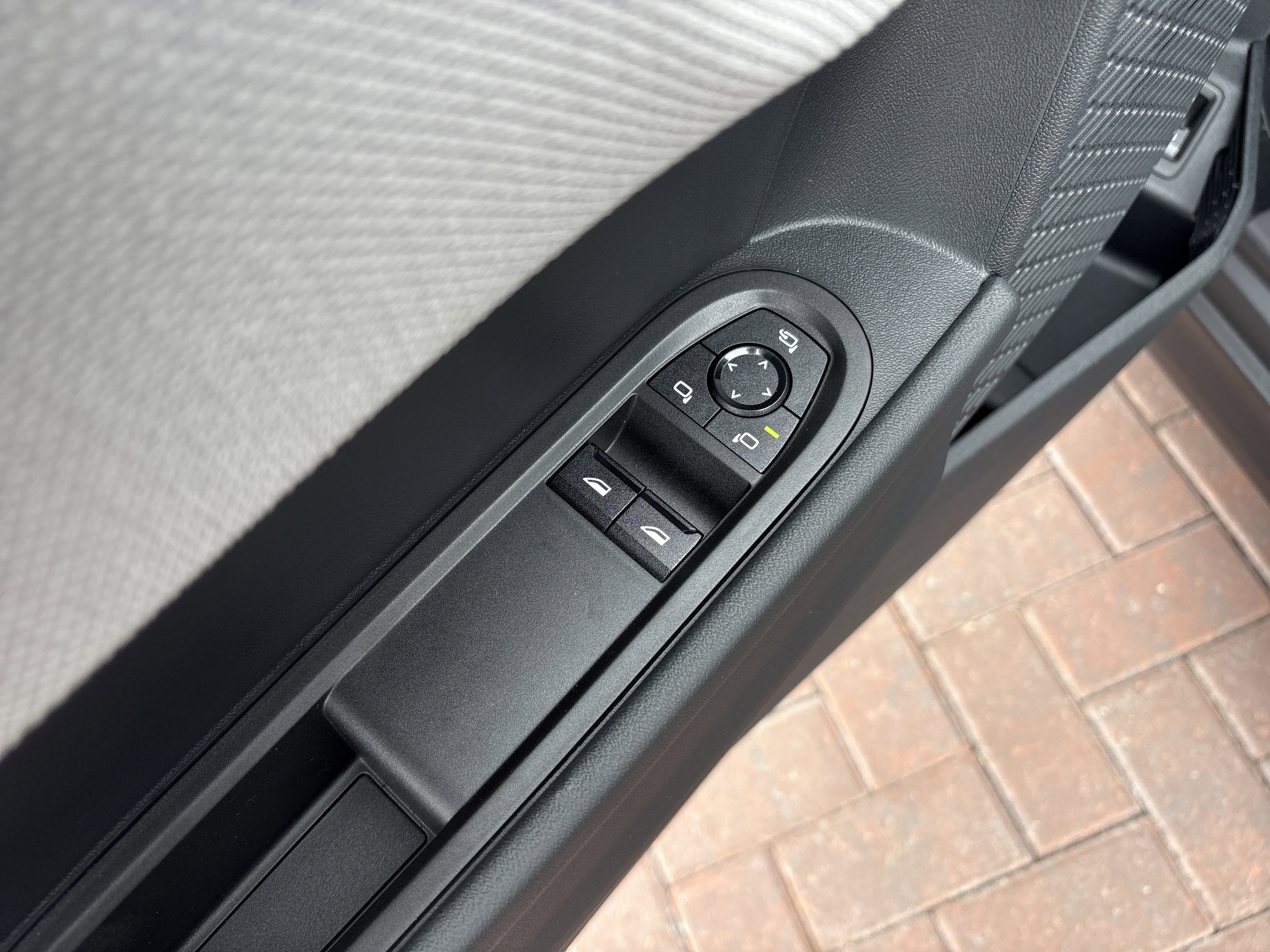 Used 2026 MINI Cooper 2-Door Hardtop image 8