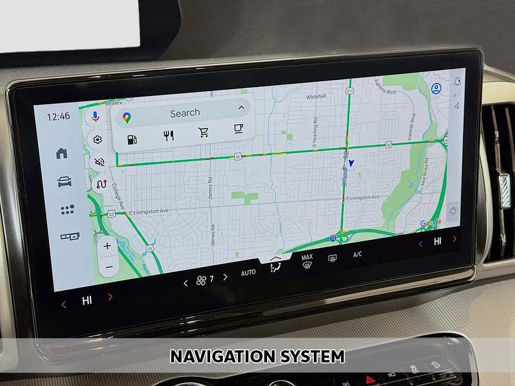 Used 2025 Ford Expedition Active image 3