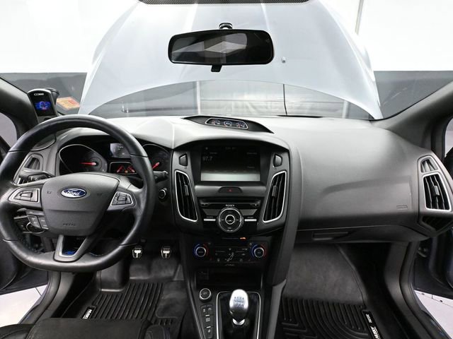 Used 2017 Ford Focus RS image 25