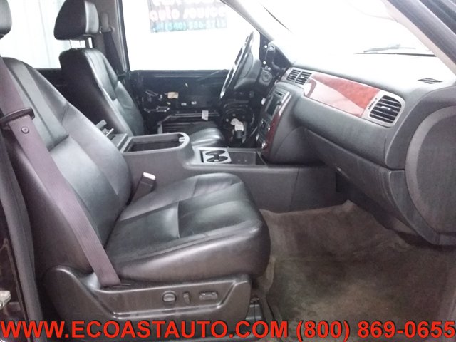 Used 2009 Chevrolet Suburban LT AWD/4WD image 13