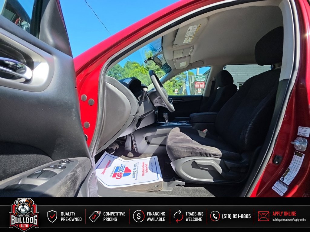 Used 2015 Nissan Pathfinder S FWD image 9