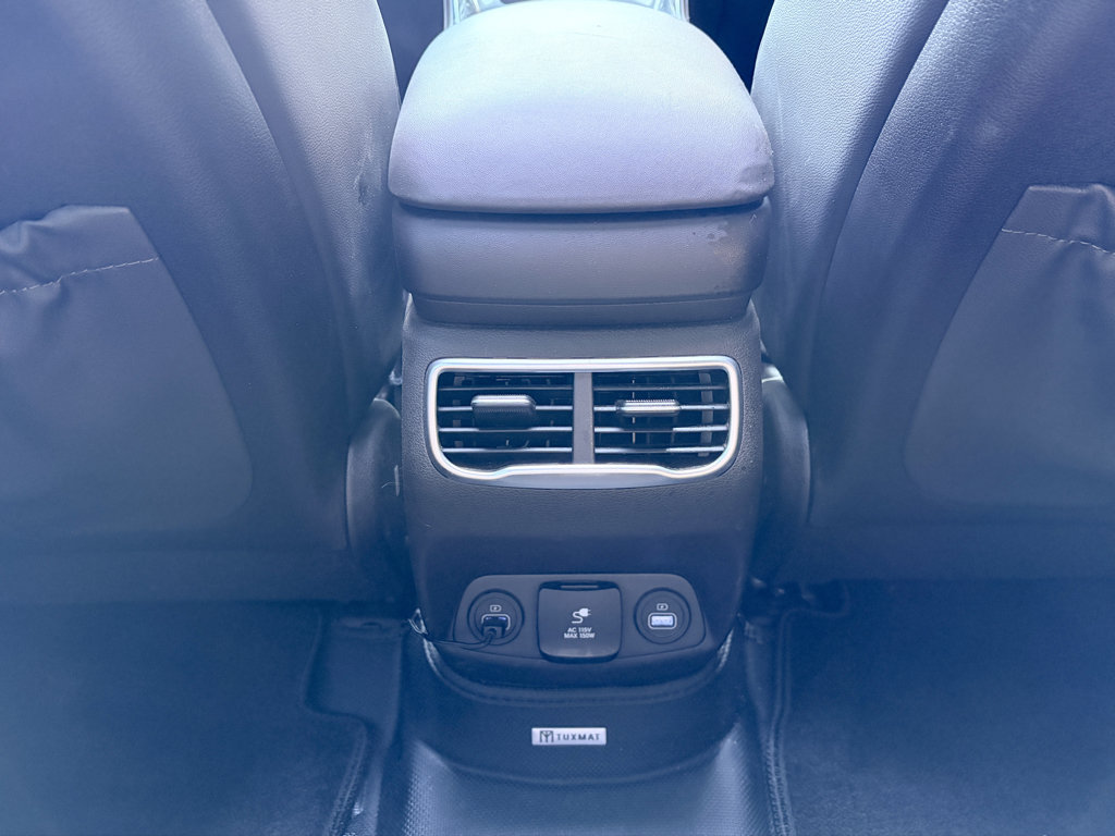 Used 2023 Hyundai Santa Fe Limited AWD/4WD image 26
