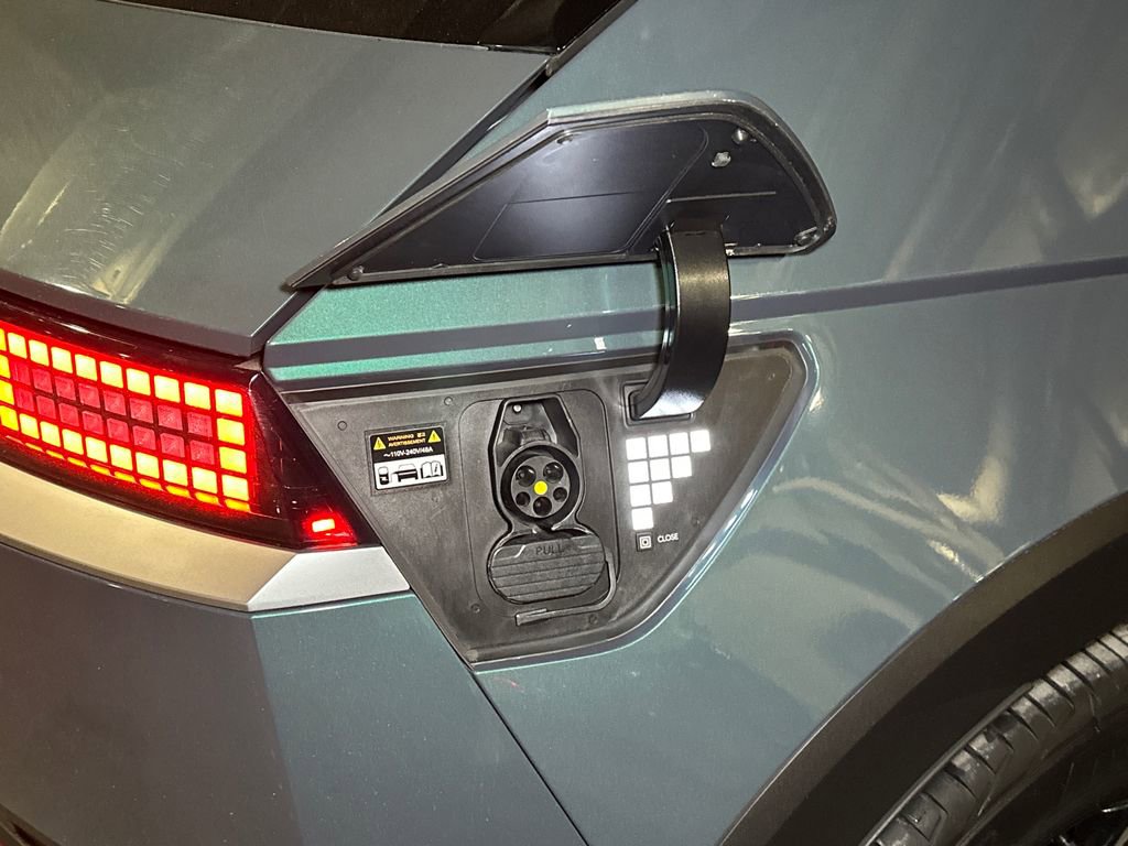 Used 2023 Hyundai Ioniq 5 SEL w/ Cargo Package image 6