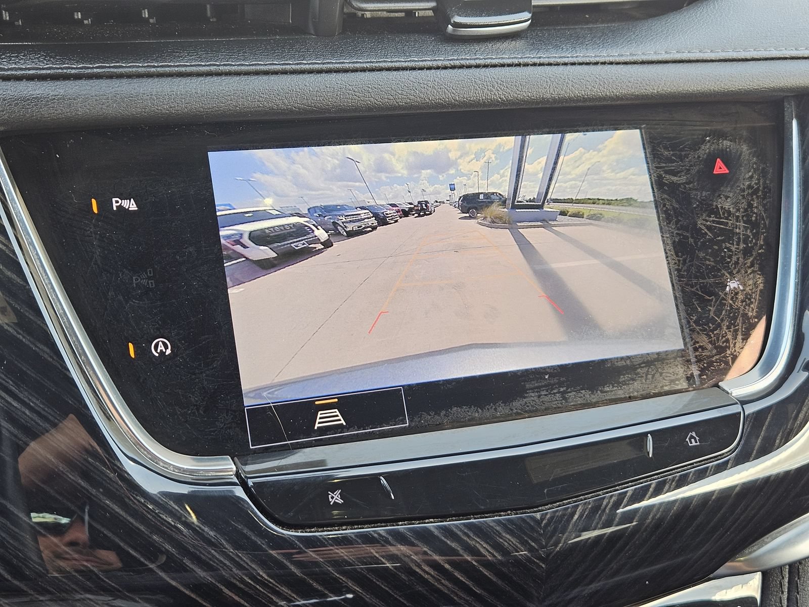 Certified 2025 Cadillac XT6 Premium Luxury FWD image 21