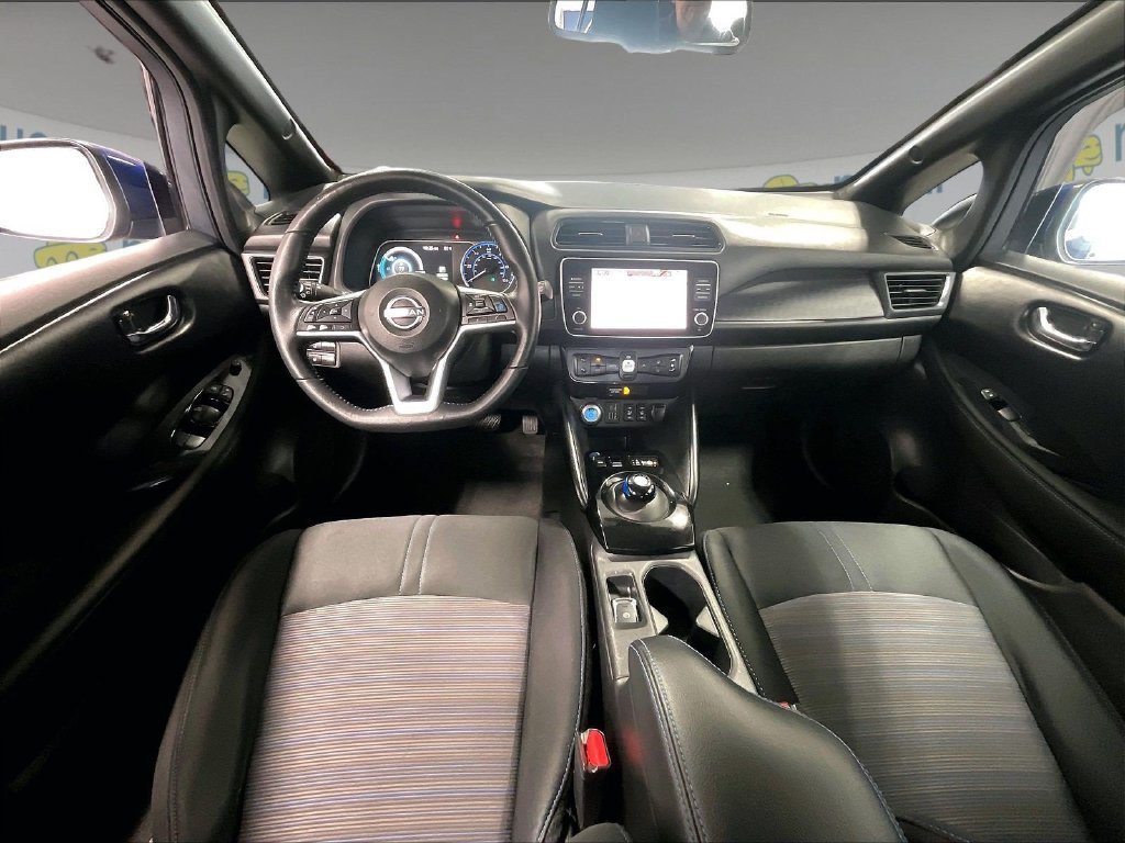 Certified 2025 Nissan Leaf SV Plus FWD image 21