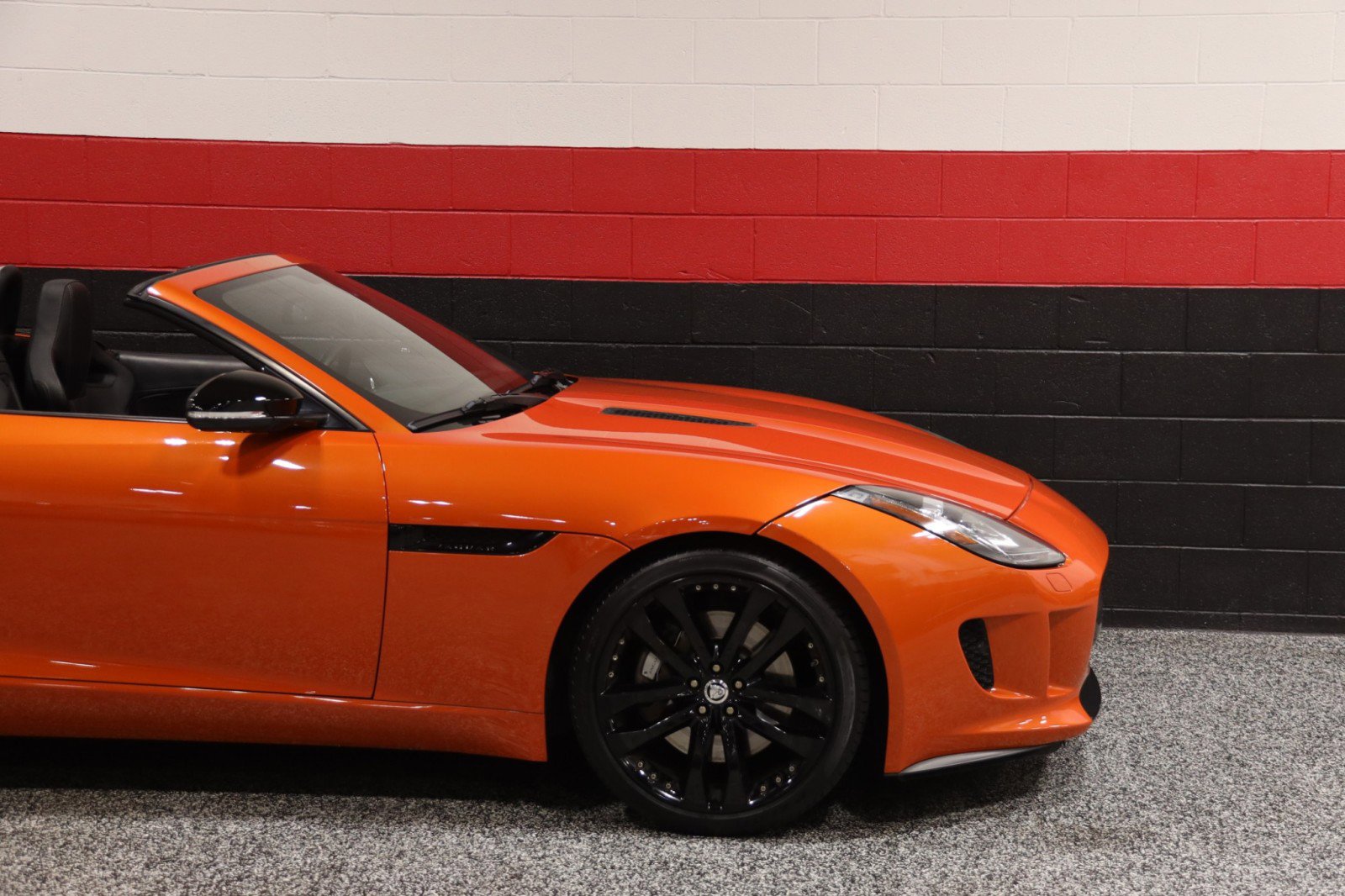 Used 2014 Jaguar F-TYPE Convertible image 6
