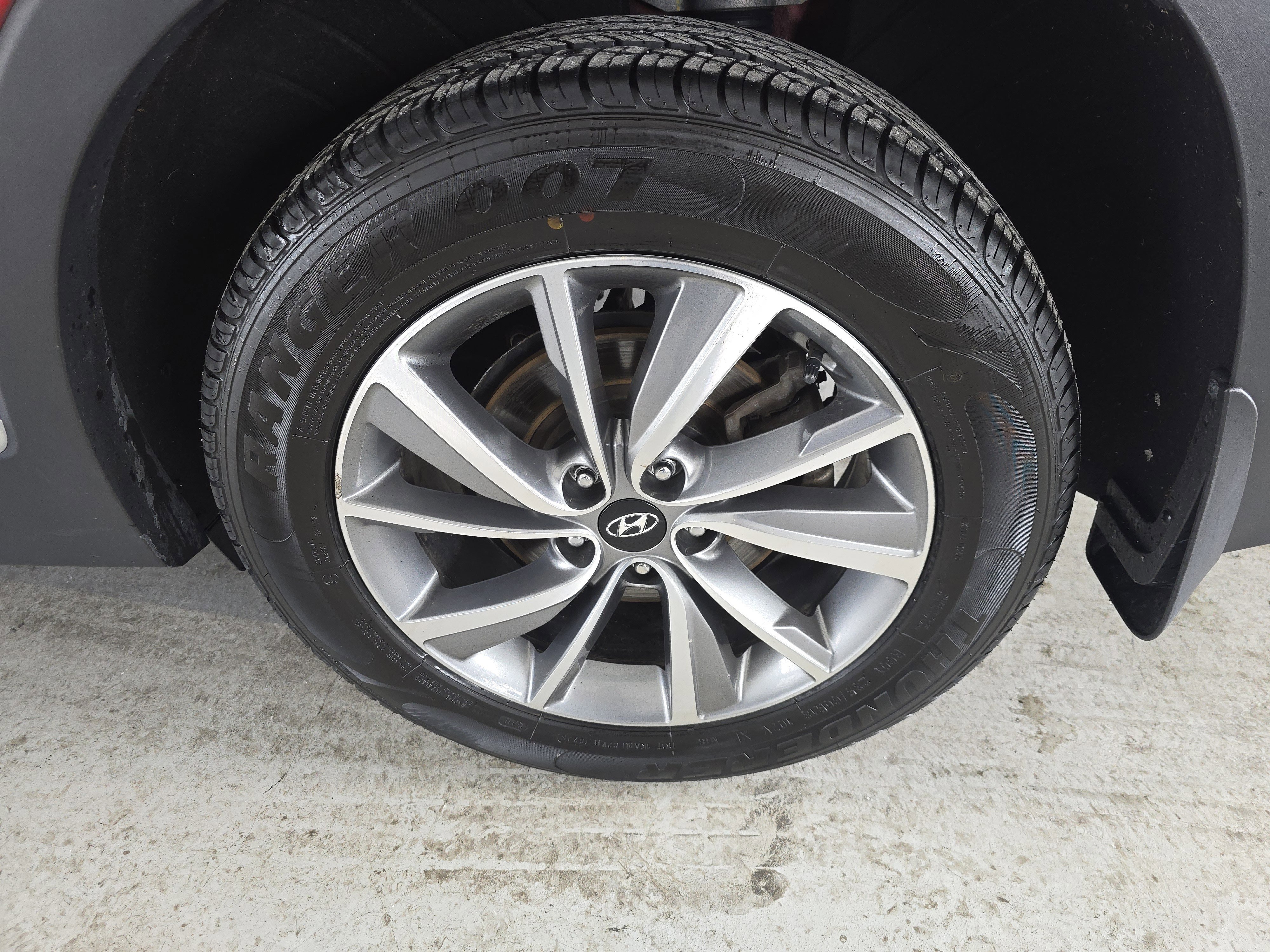 Used 2020 Hyundai Santa Fe SEL w/ Convenience + Premium Package image 12