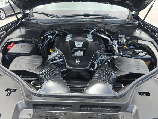 Used 2019 Maserati Levante AWD/4WD image 7