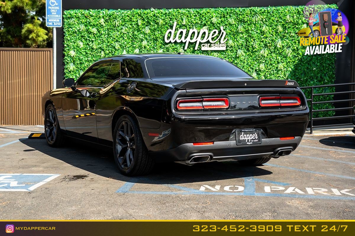 Used 2021 Dodge Challenger R/T w/ Blacktop Package RWD image 7