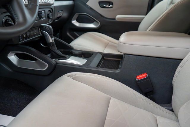 Certified 2025 Nissan Frontier SV w/ SV Convenience Package image 21