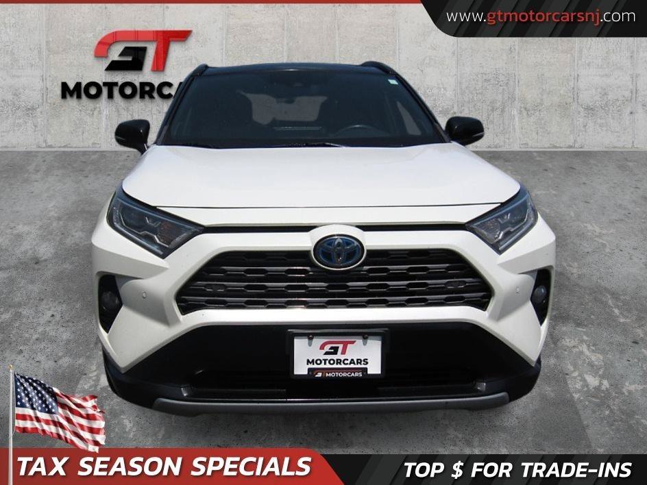 Used 2021 Toyota RAV4 XSE AWD/4WD image 2