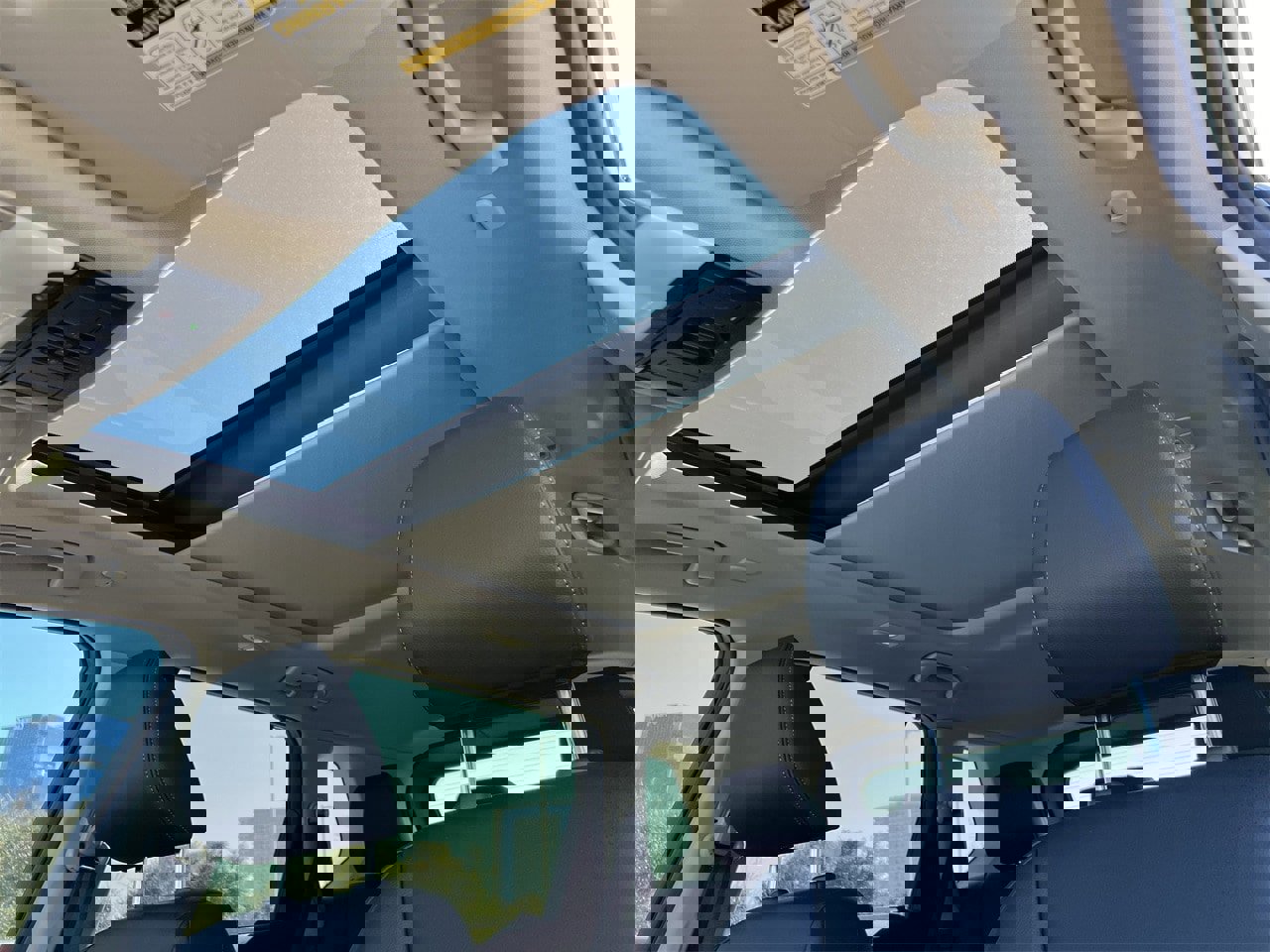 Certified 2025 Nissan Rogue SL w/ Tech Package image 22