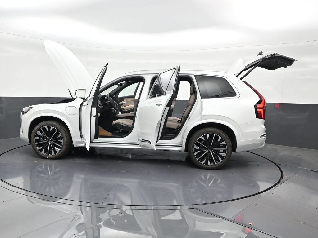 New 2026 Volvo XC90 T8 Plus w/ Protection Package Premier AWD/4WD image 31