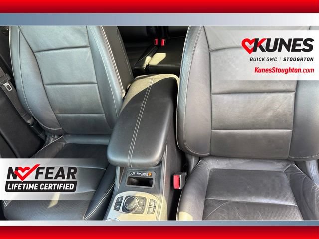 Used 2018 GMC Terrain Denali w/ Comfort Package AWD/4WD image 30