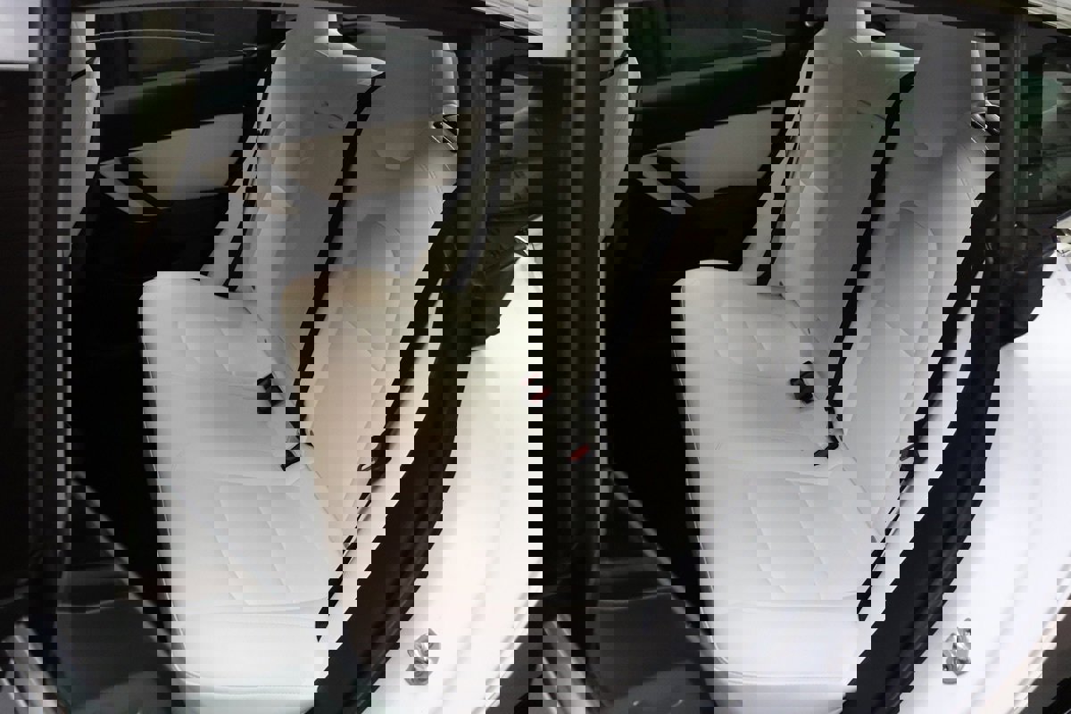 Used 2020 Tesla Model 3 Performance image 32