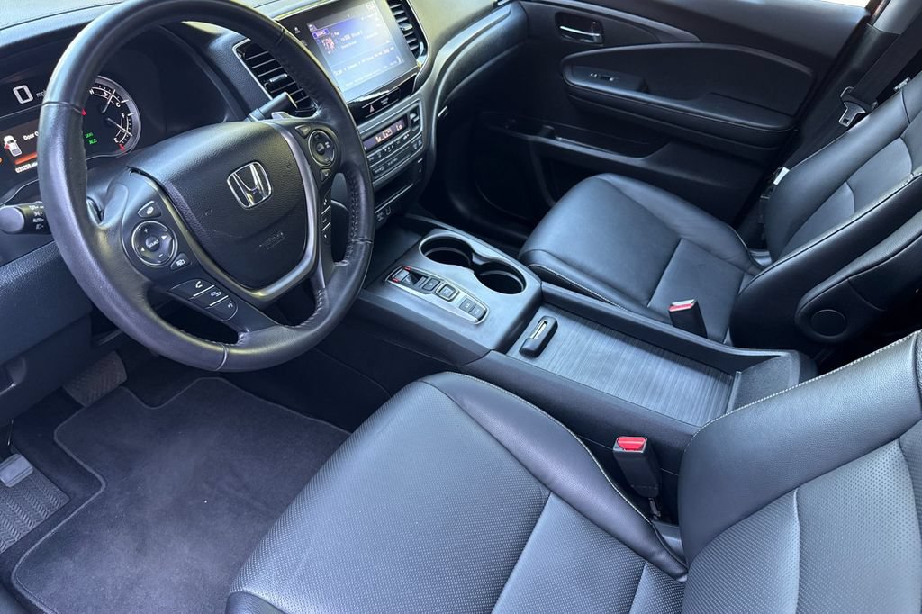 Certified 2023 Honda Ridgeline RTL image 3