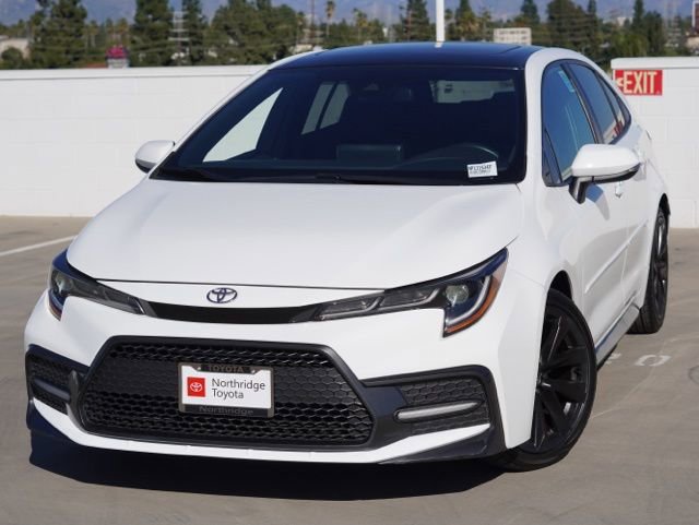 Used 2022 Toyota Corolla SE w/ SE Premium Package image 4