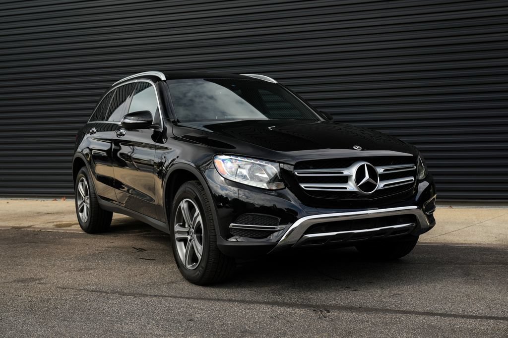 Used 2018 Mercedes-Benz GLC 300 4MATIC image 38