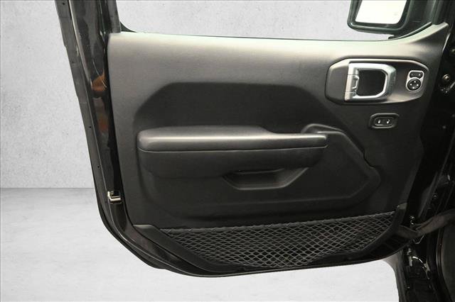 Used 2019 Jeep Wrangler Sport AWD/4WD image 17