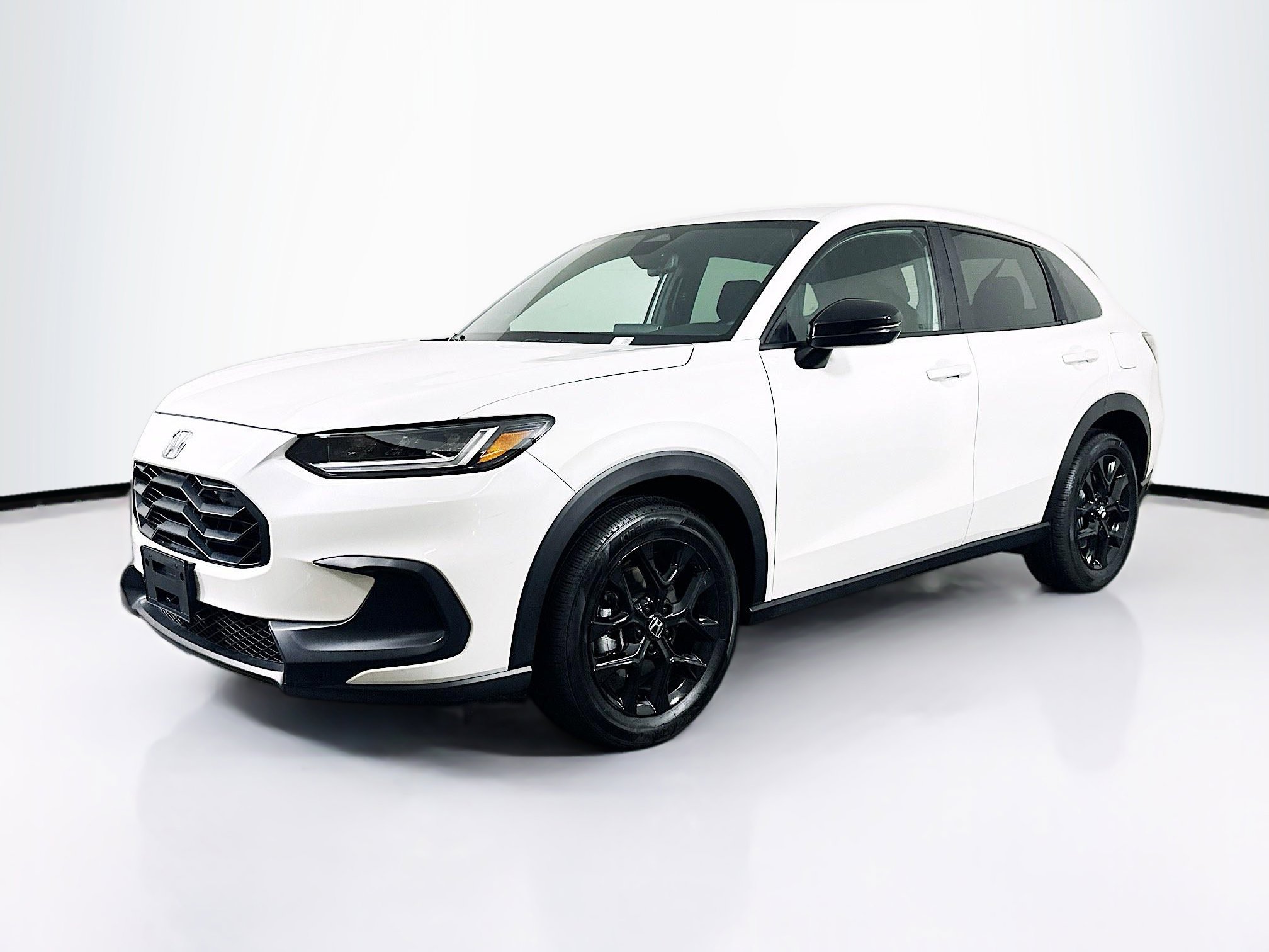 Used 2025 Honda HR-V Sport image 3