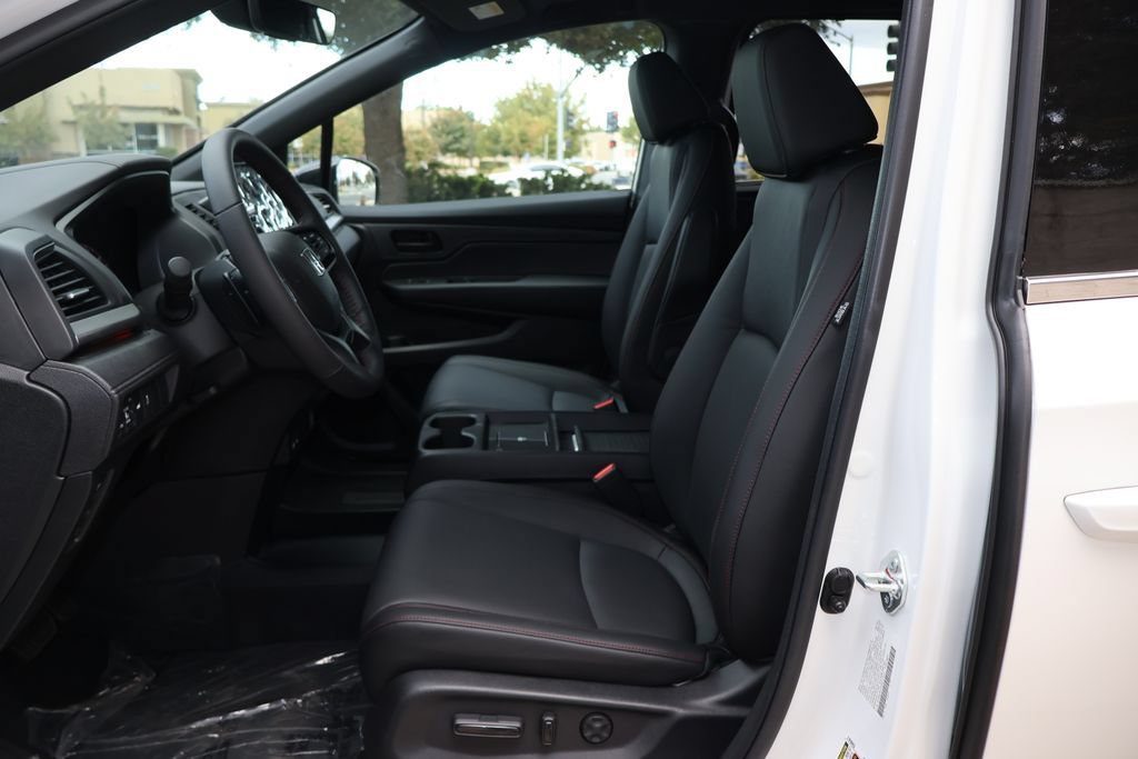 New 2026 Honda Odyssey Sport-L image 9