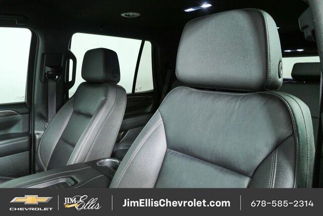 Used 2024 Chevrolet Tahoe Z71 w/ Luxury Package AWD/4WD image 5
