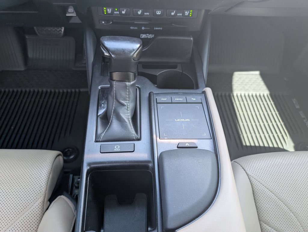 Used 2019 Lexus ES 350 Ultra Luxury w/ Accessory Package 2 FWD image 21