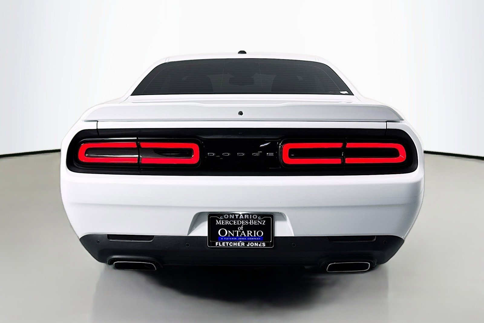 Used 2022 Dodge Challenger R/T image 3