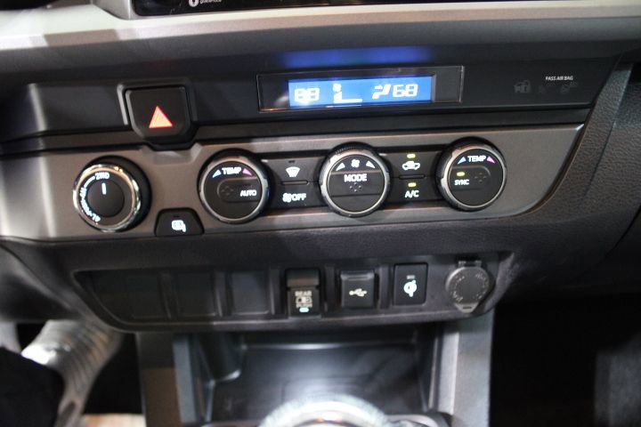 Used 2023 Toyota Tacoma TRD Sport image 20