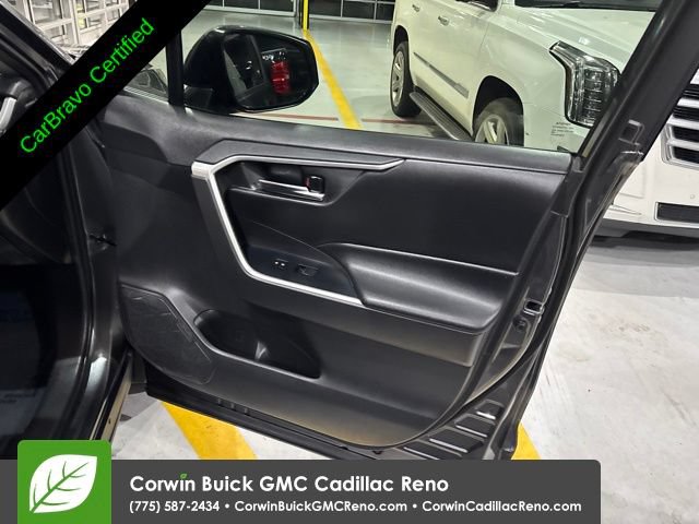 Used 2020 Toyota RAV4 XLE Premium AWD/4WD image 33