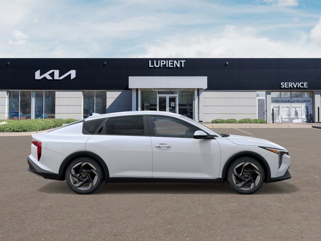 New 2025 Kia K4 EX image 10