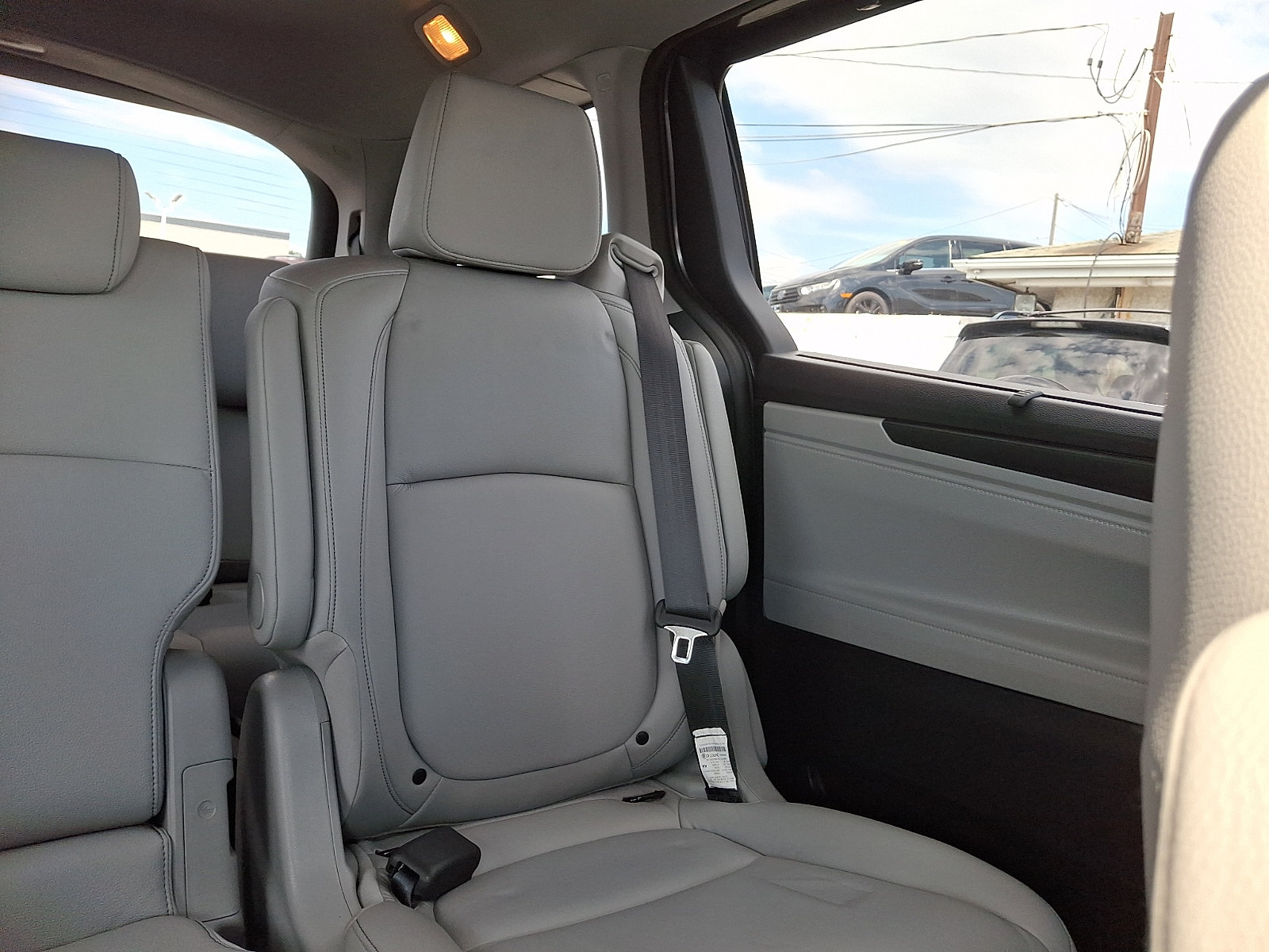 Used 2023 Honda Odyssey Touring image 16