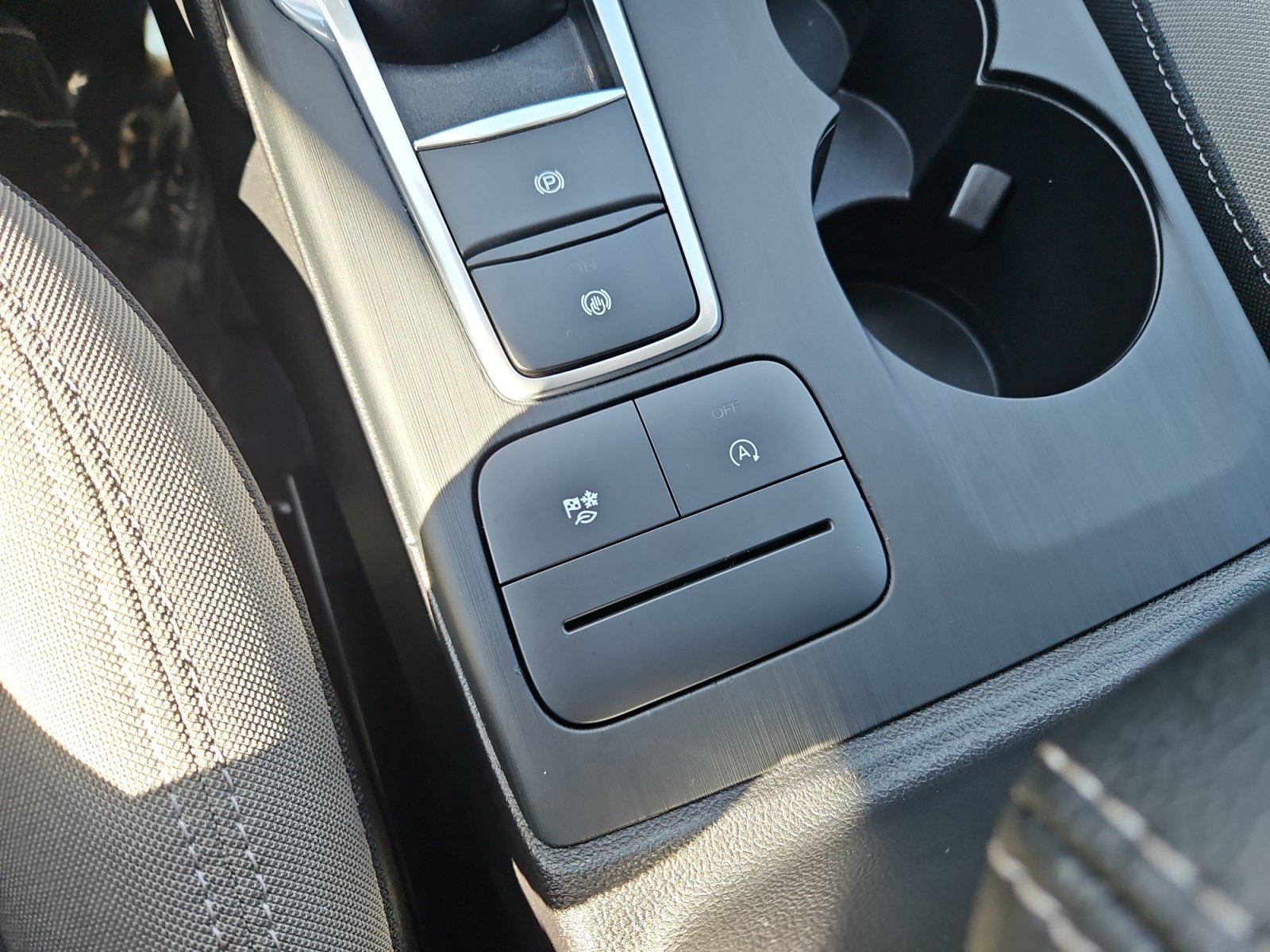 Used 2021 Ford Escape SE w/ Convenience Package AWD/4WD image 23