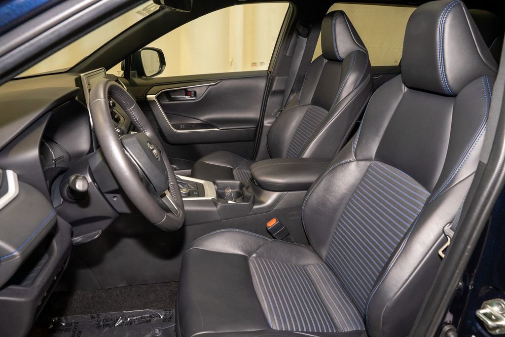 Used 2020 Toyota RAV4 XSE w/ XSE Grade Weather Package image 12