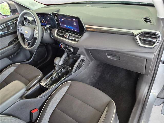 Used 2025 Chevrolet TrailBlazer LT FWD image 19