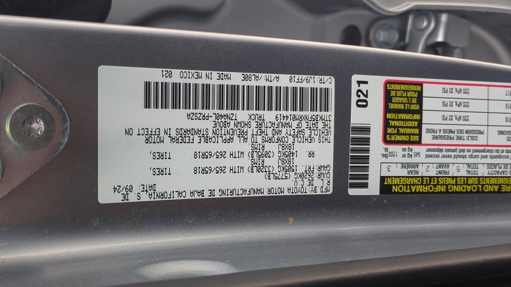 Used 2024 Toyota Tacoma SR5 RWD image 23