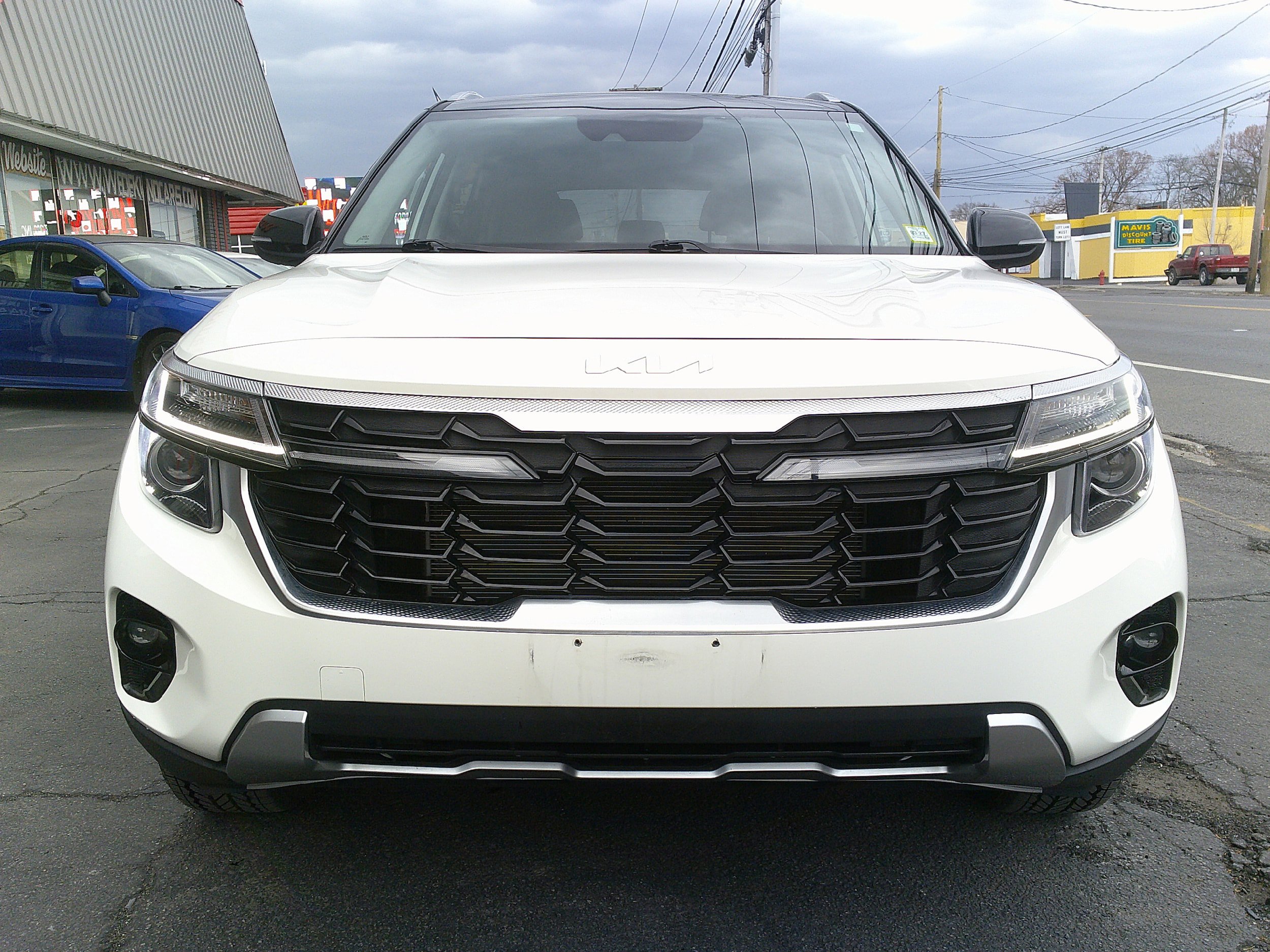 Used 2025 Kia Seltos S AWD/4WD image 9