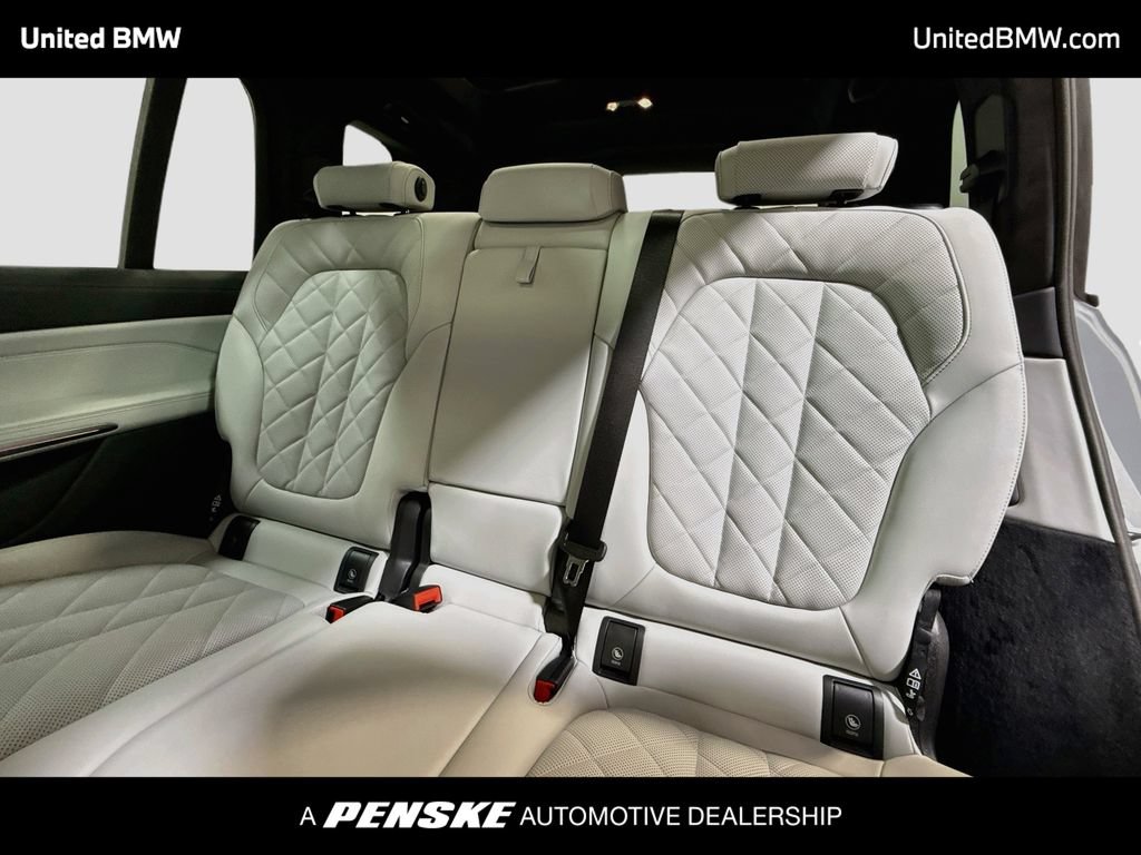 New 2027 BMW X7 xDrive40i w/ Executive Package AWD/4WD image 13