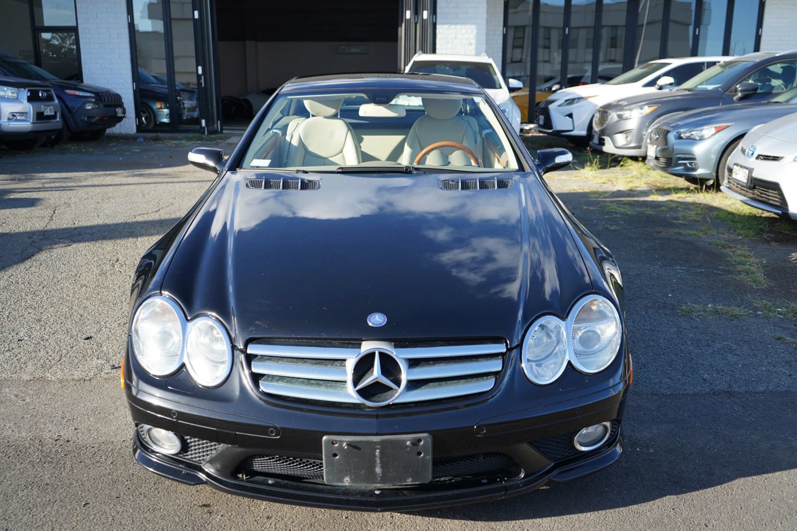 Used 2008 Mercedes-Benz SL 550 image 4