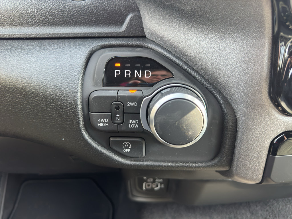 New 2026 RAM 1500 Express AWD/4WD image 16