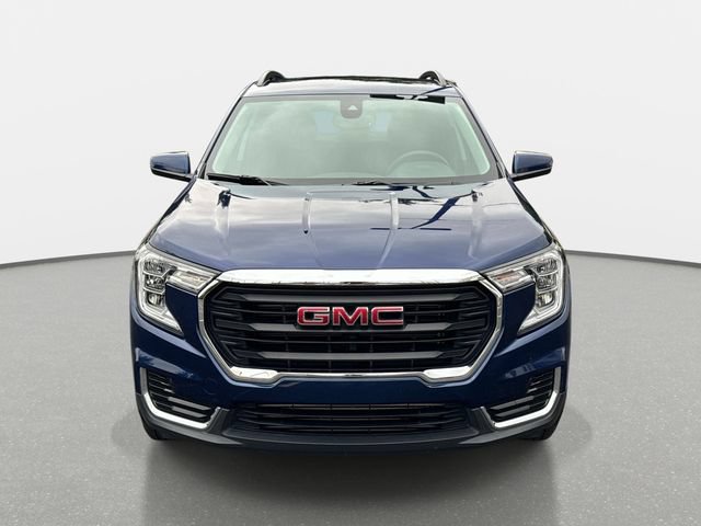 Used 2023 GMC Terrain SLE w/ Driver Convenience Package AWD/4WD image 8