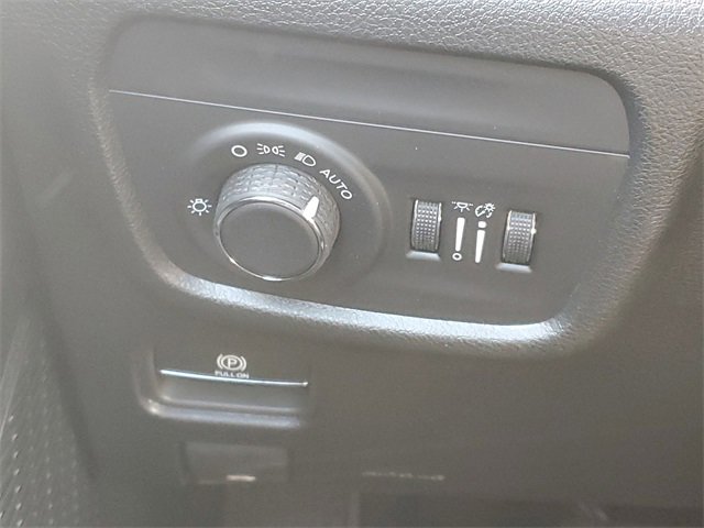 New 2025 Jeep Grand Cherokee L Laredo w/ Luxury Tech Group I image 21