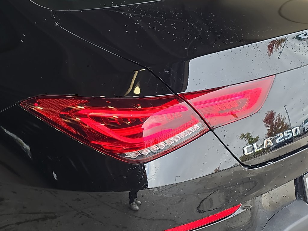 Used 2023 Mercedes-Benz CLA 250 4MATIC image 35