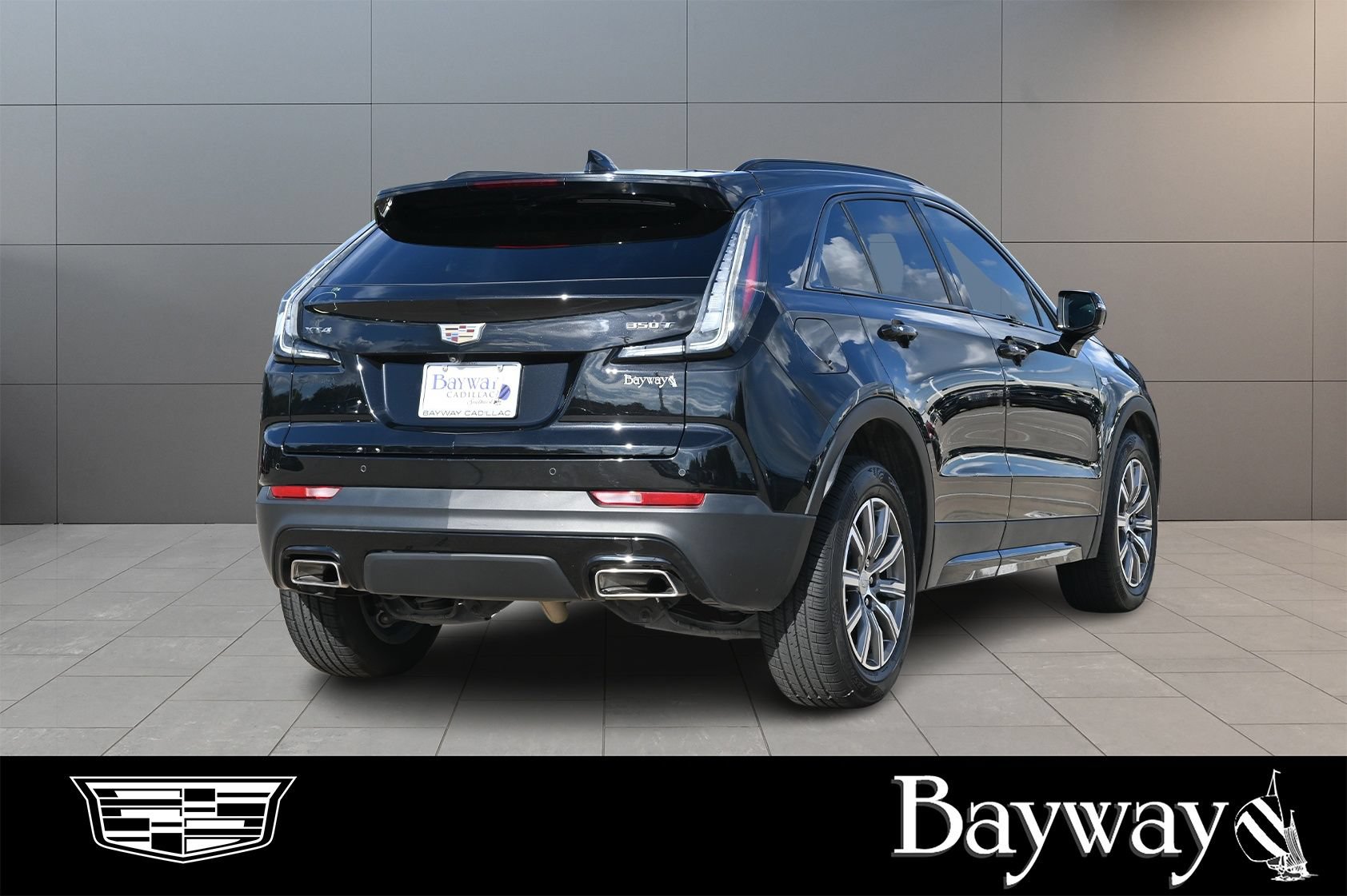 Certified 2022 Cadillac XT4 Sport w/ Comfort Package FWD image 5