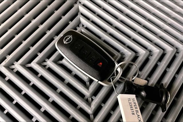 New 2026 Nissan Kicks SR w/ SR Premium Package image 12