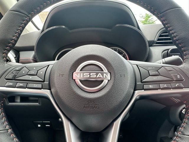 New 2025 Nissan Versa SR w/ Trunk Package image 18