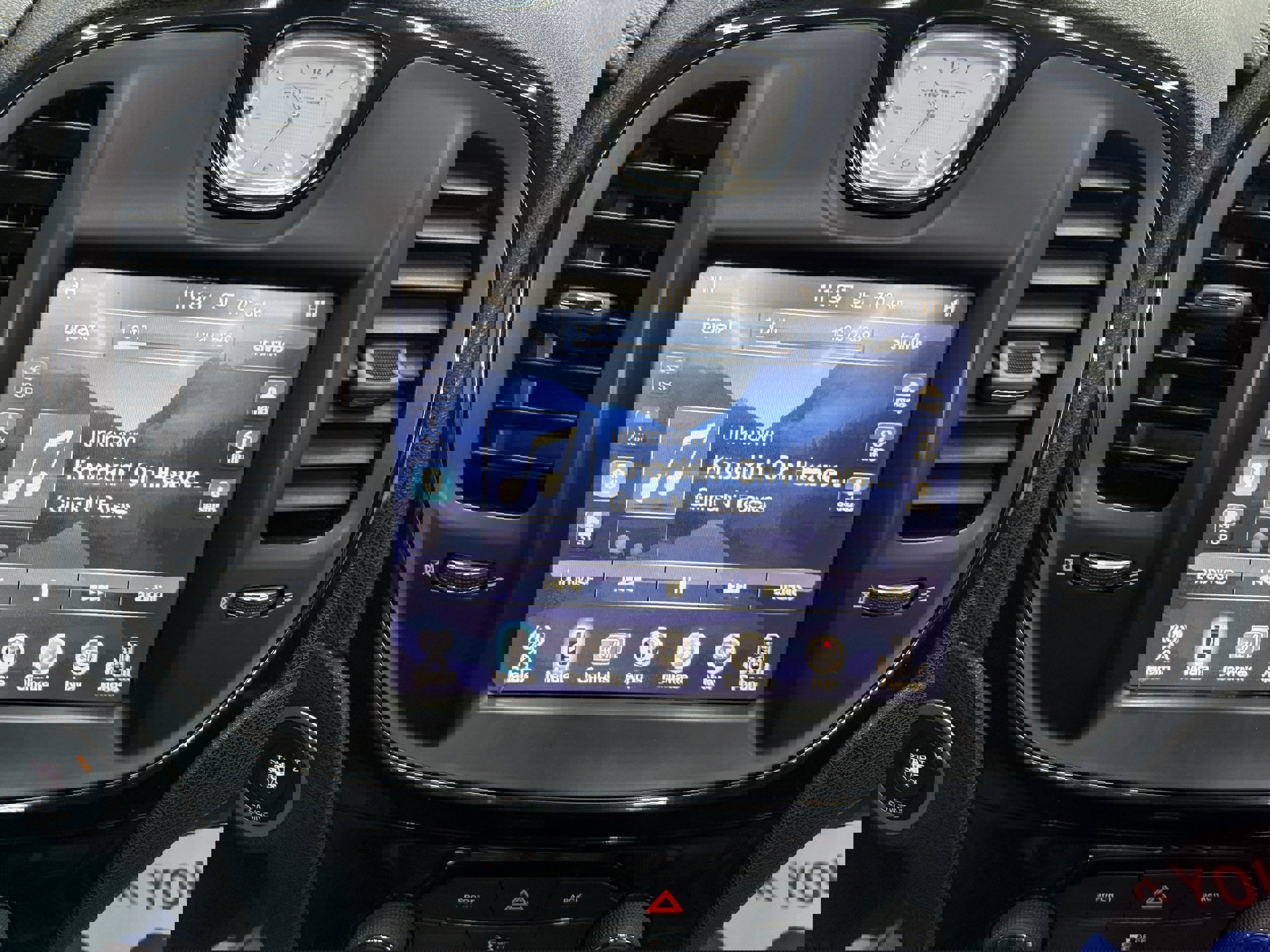 Used 2016 Chrysler 300 S image 22