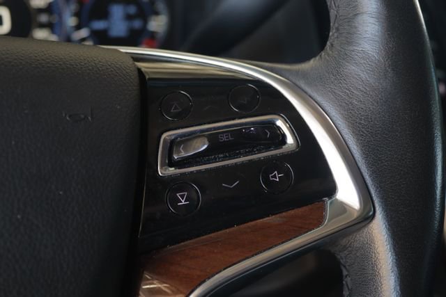 Used 2015 Cadillac Escalade Premium image 11