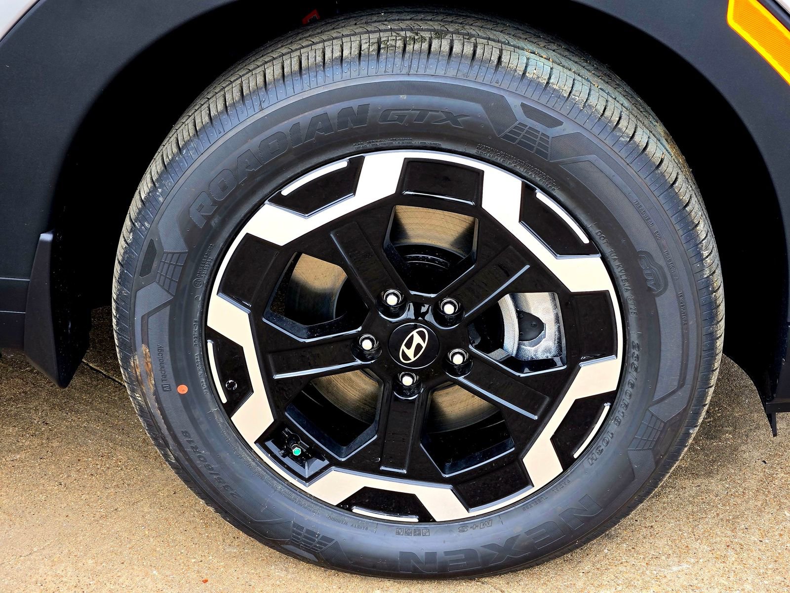 New 2026 Hyundai Santa Fe SEL FWD image 7