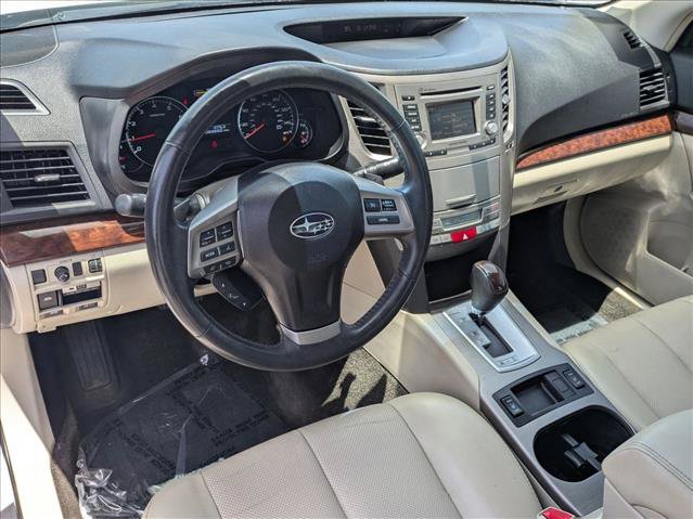 Used 2014 Subaru Legacy 2.5i Limited w/ Moonroof Package AWD/4WD image 10